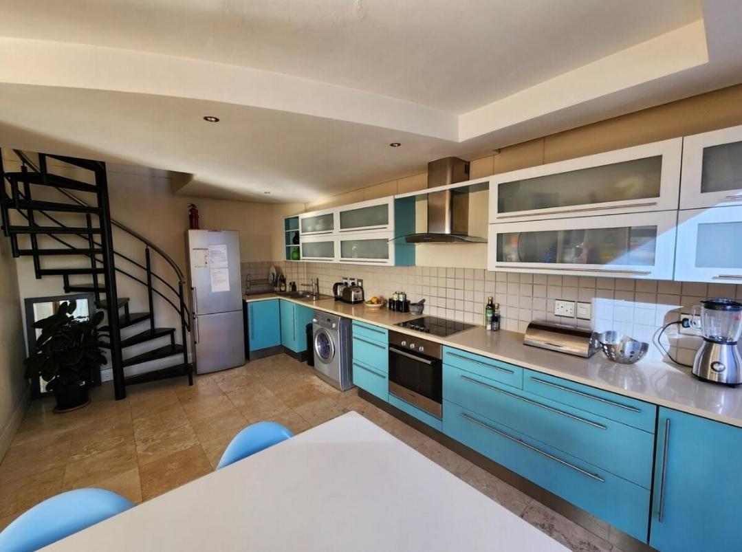 Centre Penthouse No Load Shedding Apartment