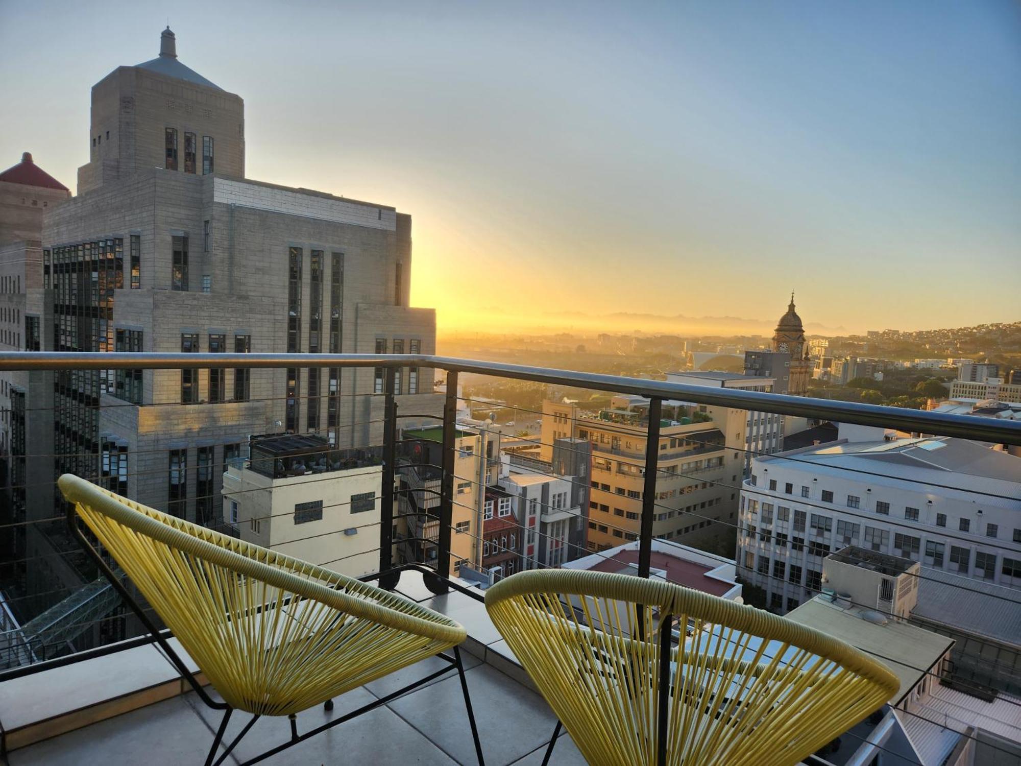 Apartment Centre Penthouse No Load Shedding