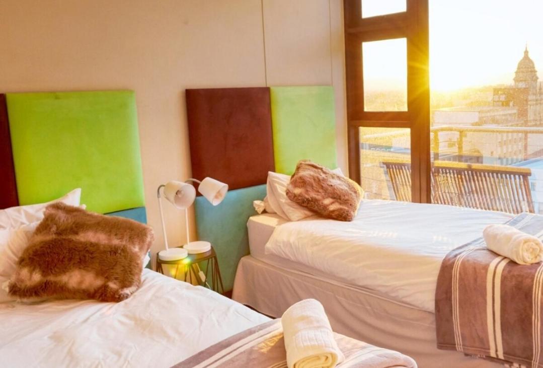 Apartment Centre Penthouse No Load Shedding *